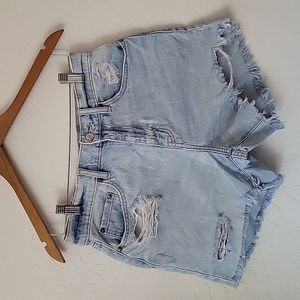 Daze High Waist Shorts, Light Wash